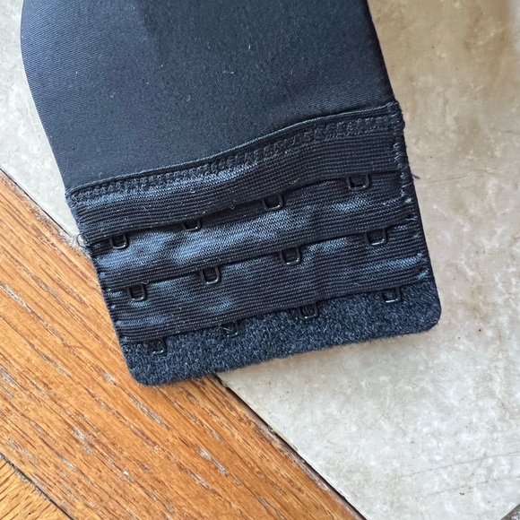 Casique ladies black strapless bra, NWOT 40 DD push-up style - Picture 6 of 11